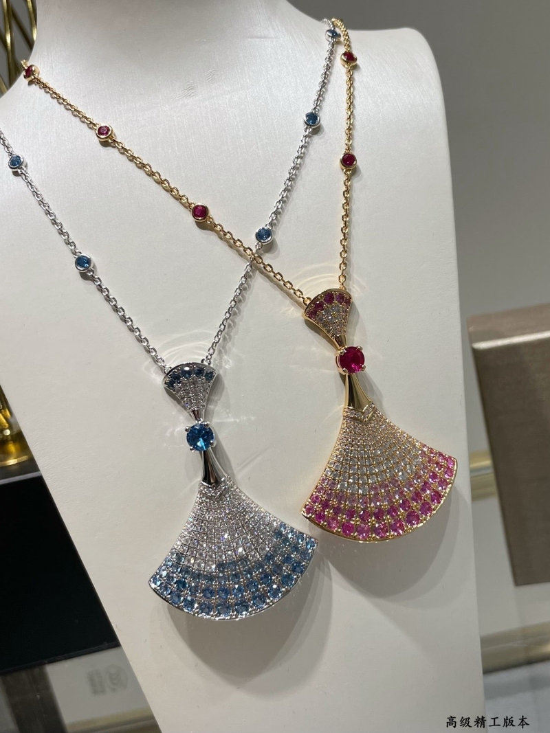 Bv1g*ai necklaces